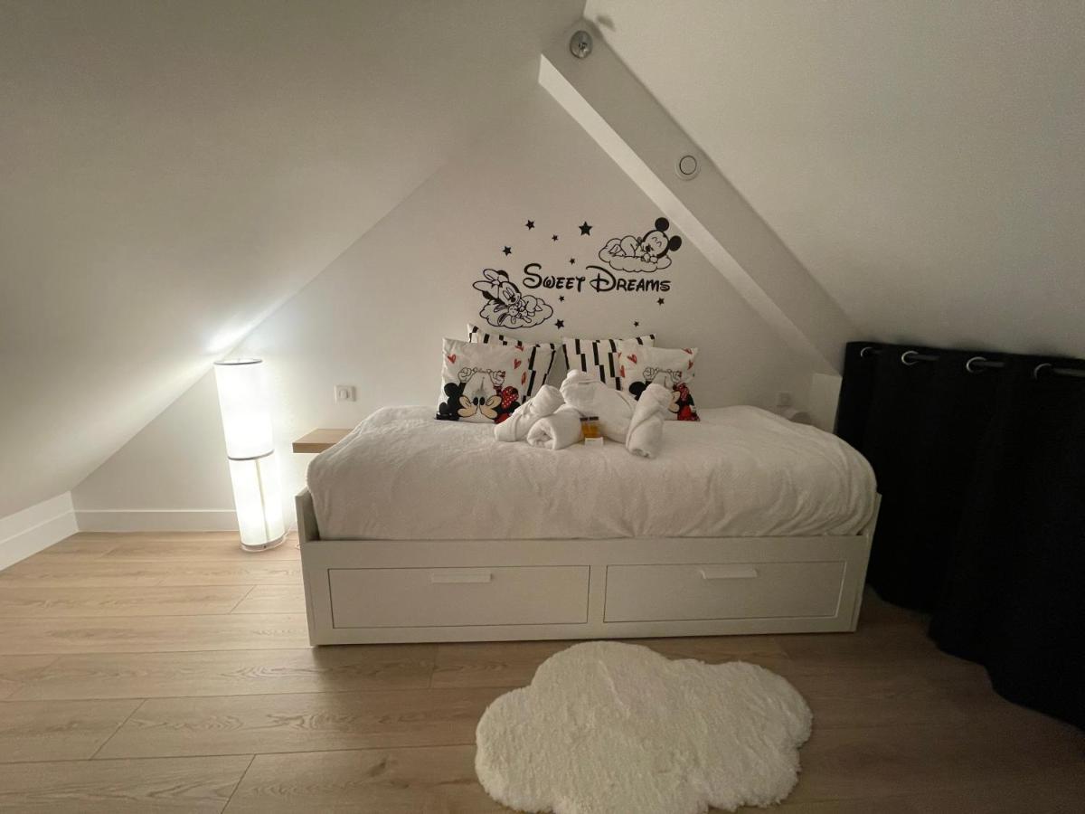 Paris House Villa Villejust Exteriör bild
